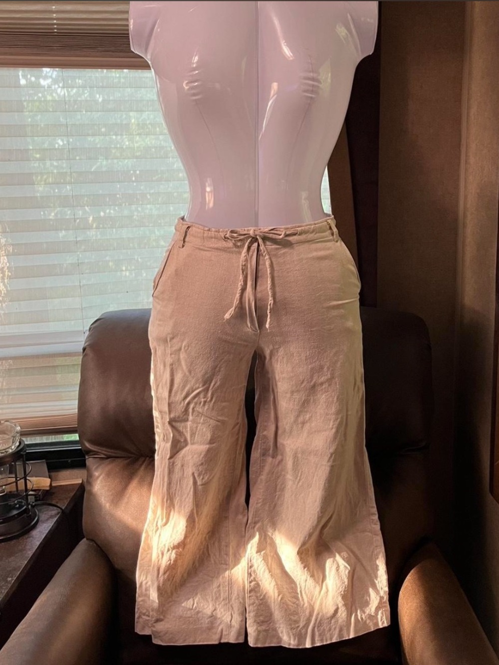 Wide Leg Drawstring Linen-Blend Ankle Pants in Light Beige